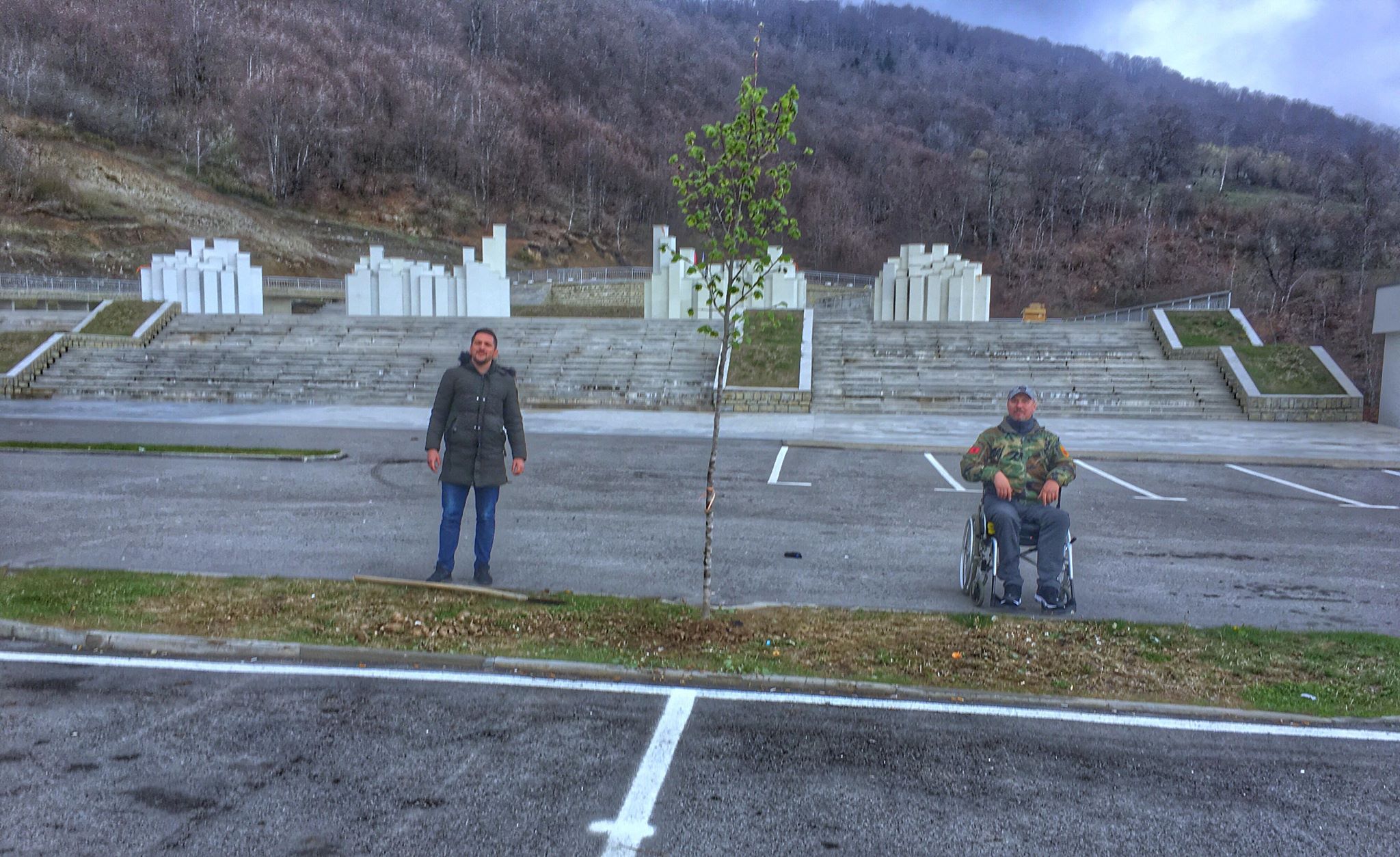Një poezi nga aktori Agon Bala "Ushtarit të lirisë Shpetim N Agusholli" - Lajmet e Fundit