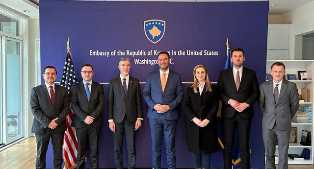 Konjufca viziton ambasadën e Kosovës në ShBA